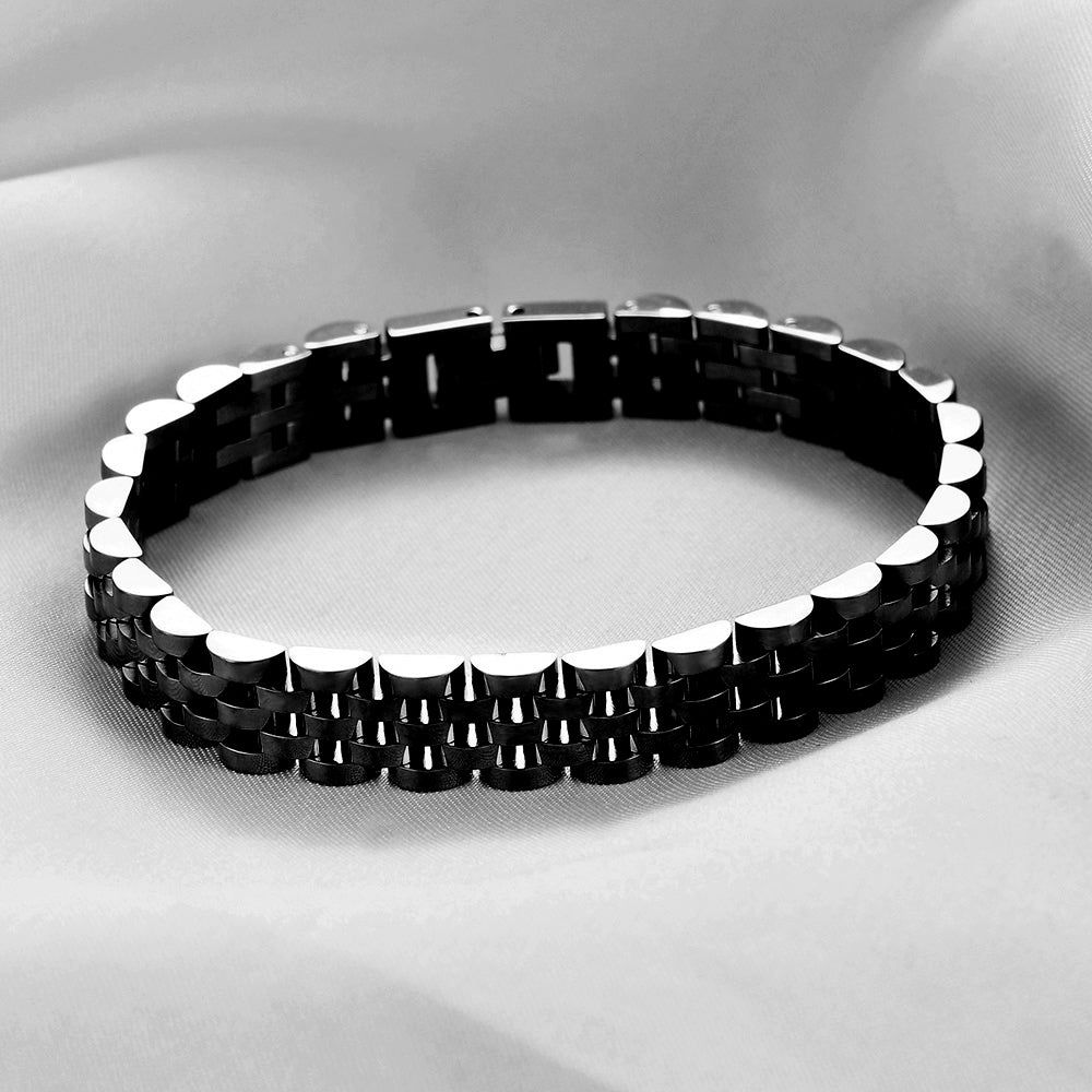 Pulseira minimalista em aço inoxidável chapeado a ouro ou preto, design elegante e versátil.