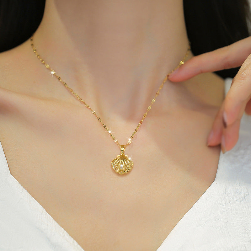 Colar francês com pérola shell, sofisticado e clássico, para mulheres.