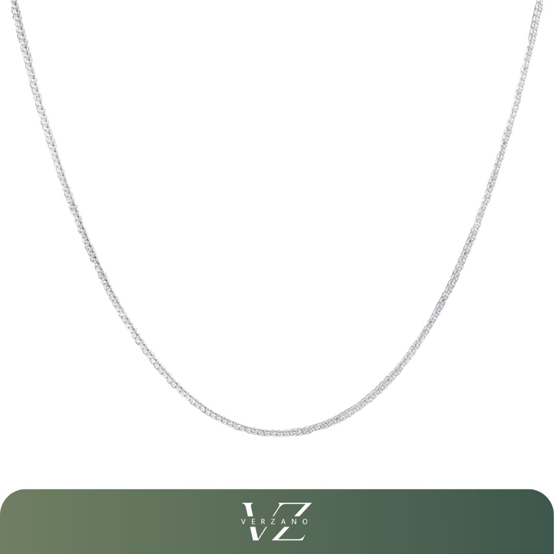 Corrente masculina em prata esterlina 925 com design clássico de elos, acabamento polido e estilo minimalista, ideal para composições sofisticadas.