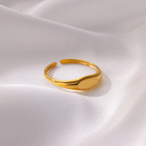 Anel oval dourado ajustável em aço inoxidável com design sofisticado – Verzano®.
