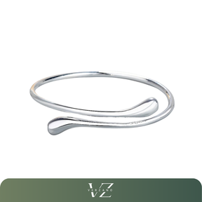 Bracelete de prata esterlina 925 com design em gota d'água, sofisticada e elegante.