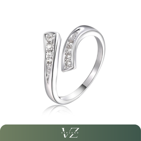 Anel aberto de cristal em prata esterlina 925, ajustável e com design clássico e elegante, ideal para casamento, noivado e festas. Perfeito para mulheres que buscam sofisticação e charme