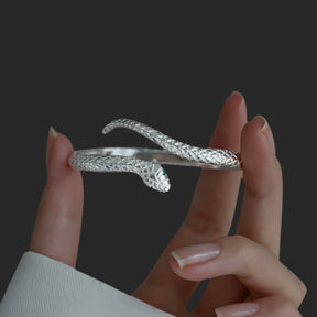 Pulseira Cobra em Prata Esterlina 925 Verzano® com Zircão, design clássico e elegante, ideal para mulheres, ajustável e perfeita para festas e presentes.