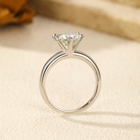 Detalhe do Anel Solitário Couronne Moissanite Verzano