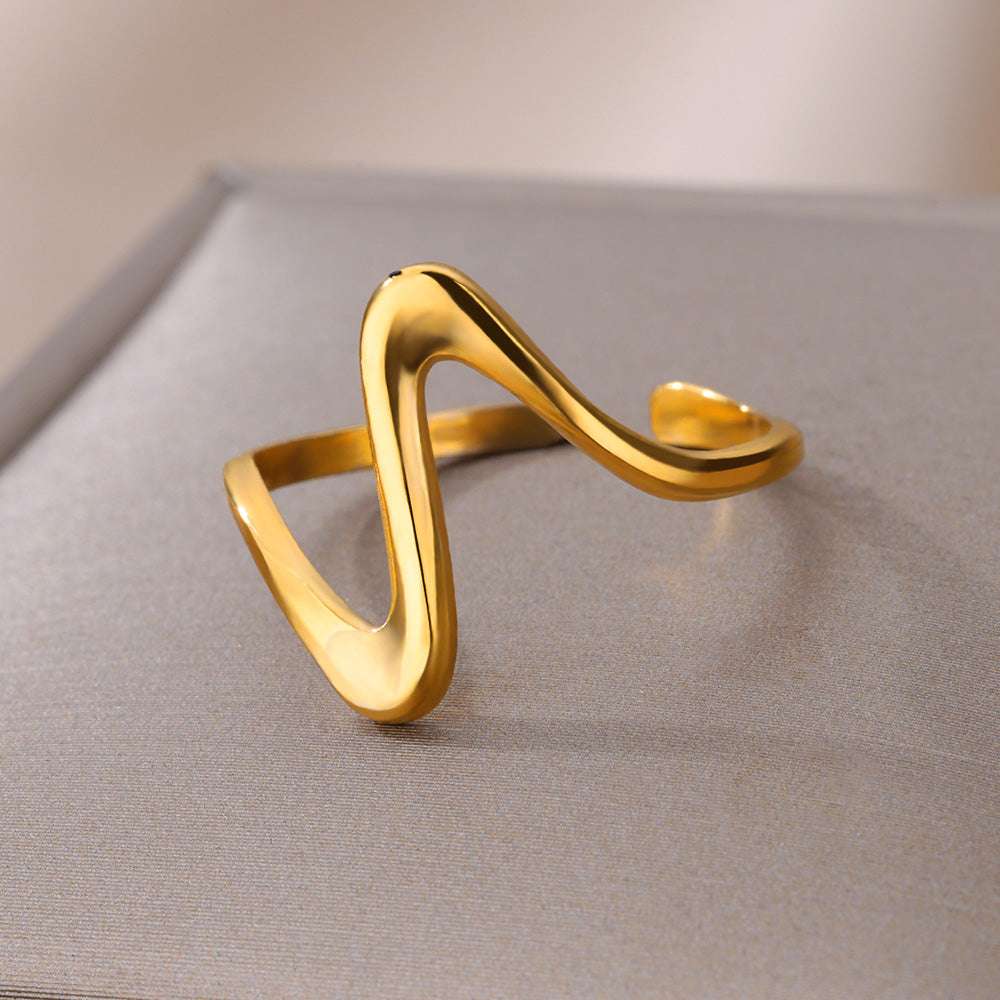 Anel dourado com design de onda geométrica, minimalista, ajustável, aço inoxidável, Verzano®.