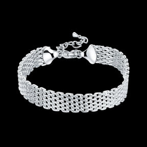 Pulseira Elegância Tecida da Verzano® em prata esterlina 925 com corrente de tecelagem refinada, ideal para mulheres em eventos elegantes.