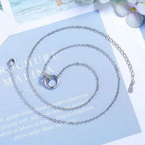 Colar Lumina Verzano® em prata esterlina 925, pingente redondo de 15mm com zircão, corrente veneziana de 40cm, design sofisticado para ocasiões especiais.