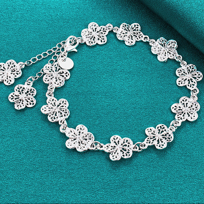 Pulseira Flora Charmante da Verzano® em prata esterlina 925 com design de flor cheia, ideal para mulheres em festas e noivados.
