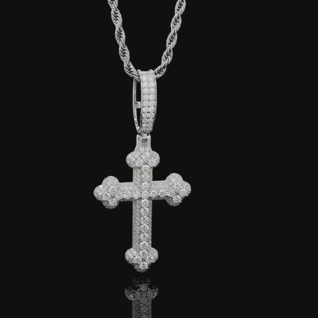 Pingente de cruz moissanite Anujewel Verzano® em prata esterlina 925, design hip hop e rock, para homens que buscam estilo e sofisticação.