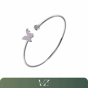 Pulseira de Punho Aberto em Prata Esterlina 925 Verzano® com borboleta e Moissanite (1.80CT), design elegante e redimensionável, perfeita para ocasiões especiais.