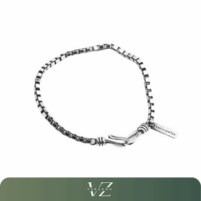 Pulseira Geométrica em Prata Esterlina 925 Verzano® – Charme minimalista, design sofisticado e moderno, ideal para mulheres que buscam elegância e conforto em joias