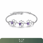 Pulseira Lucky Clover Verzano®, Prata Esterlina 925, trevo de quatro folhas com cristal roxo, joia elegante e sofisticada, ideal para festas e ocasiões especiais.