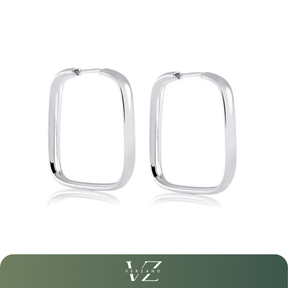 Brinco Feminino Argola Quadrada Verzano® em Prata Esterlina 925, design sofisticado e acabamento polido, joia versátil para todas as ocasiões.