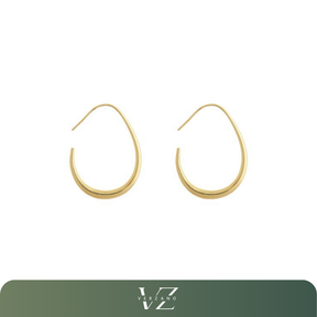 Brinco Oval Essence Verzano® – brincos de argola geométricos ovais, design minimalista e sofisticado, perfeitos para eventos casuais e formais.